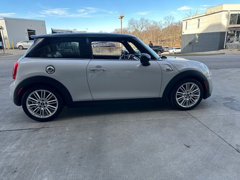 Used 2015 MINI Cooper S image 7