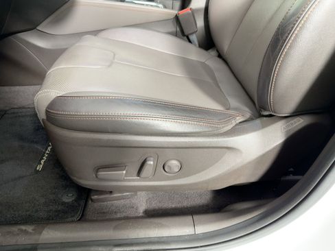 Used 2019 Hyundai Santa Fe Limited image 13