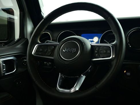 Used 2021 Jeep Wrangler Unlimited Sahara image 11