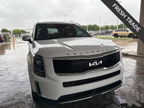Certified 2022 Kia Telluride S image 1