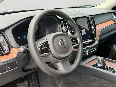Certified 2024 Volvo XC60 B5 Plus w/ Protection Package Premier AWD/4WD image 18