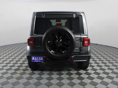 Used 2025 Jeep Wrangler Unlimited Sahara w/ Safety Group AWD/4WD image 22