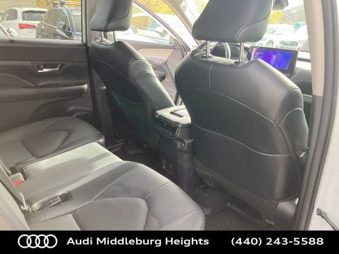 Used 2024 Toyota Grand Highlander XLE image 38