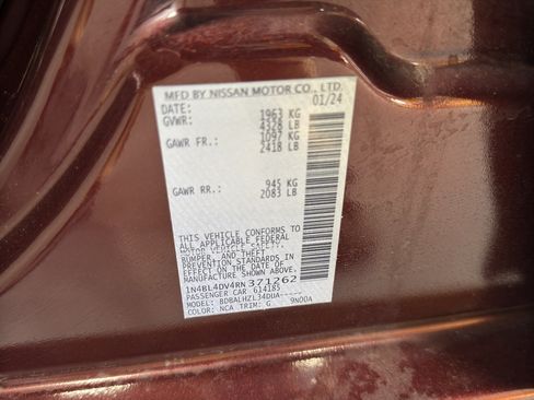 Used 2024 Nissan Altima 2.5 SV FWD image 35