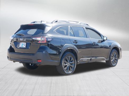 Used 2024 Subaru Outback Onyx Edition XT AWD/4WD image 7