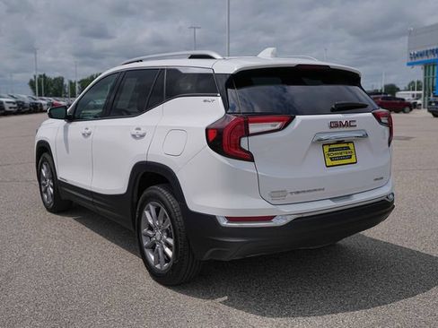 Used 2023 GMC Terrain SLT AWD/4WD image 8