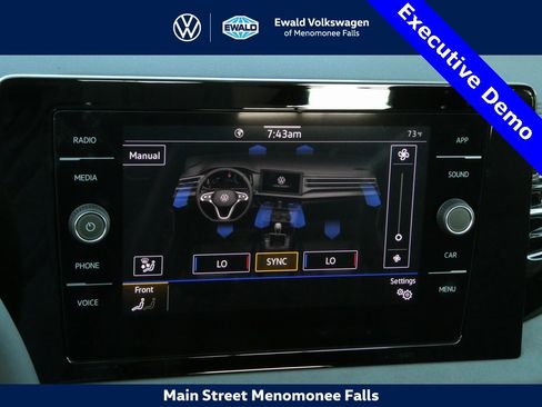 New 2025 Volkswagen Jetta SE image 38