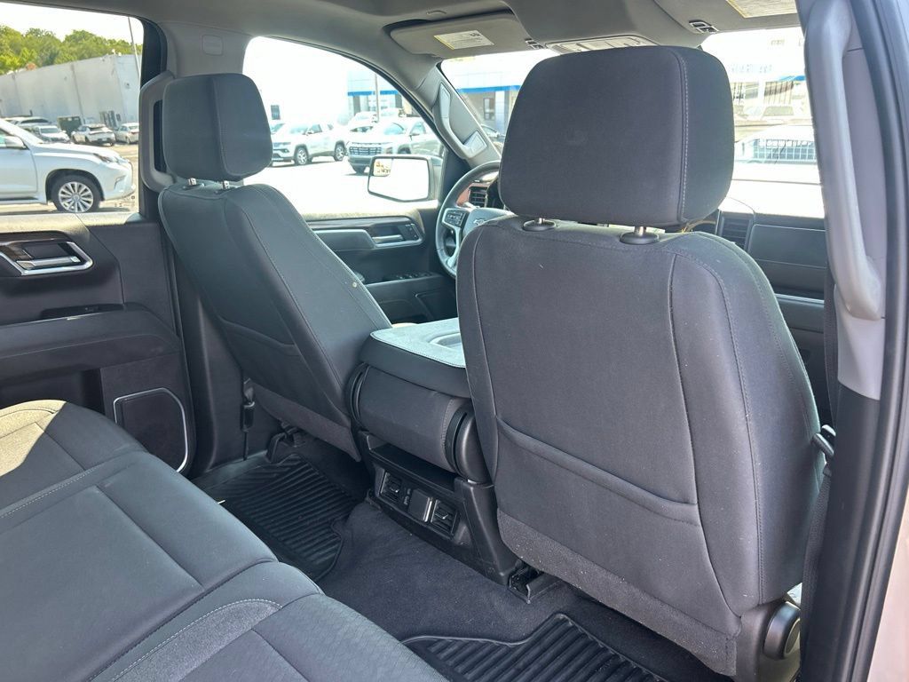 Used 2026 Chevrolet Silverado 1500 RST AWD/4WD image 40