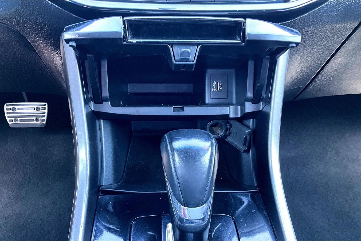 Used 2017 Honda Accord Sport image 24
