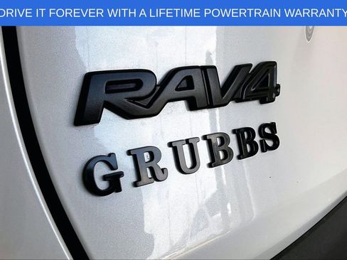 Used 2025 Toyota RAV4 XLE Premium image 43