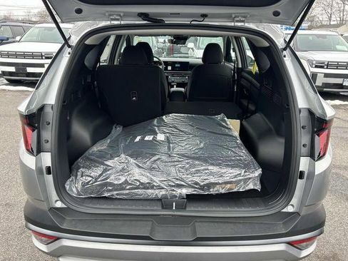 New 2026 Hyundai Tucson SE image 4
