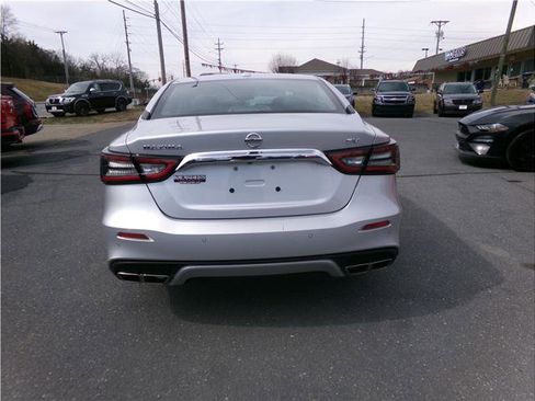 Used 2022 Nissan Maxima SV w/ Floor Mat Group FWD image 27