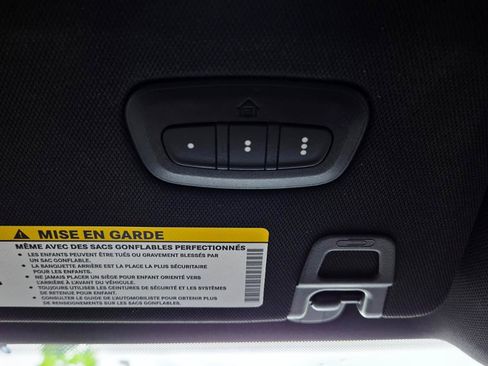 Used 2025 Jeep Grand Cherokee Limited w/ Luxury Tech Group II RWD image 40