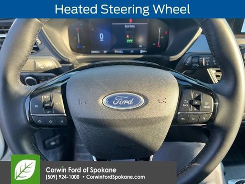 Used 2025 Ford Escape Active AWD/4WD image 10