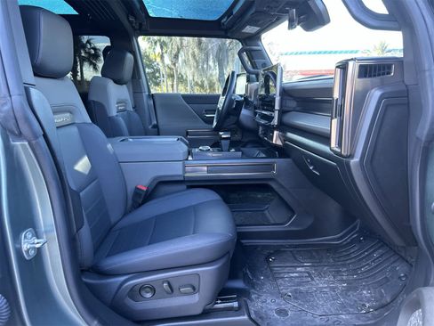 Used 2024 GMC Hummer EV 3X w/ LPO, Illumination Package image 16