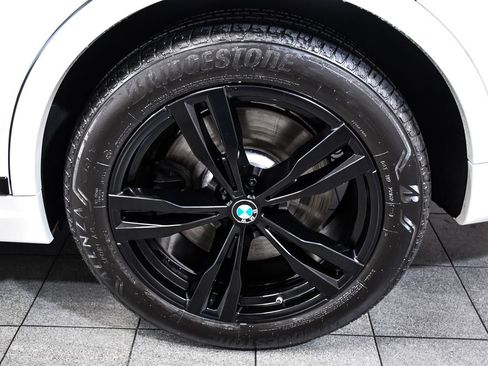 Used 2026 BMW X7 M60i AWD/4WD image 8