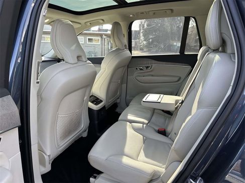 Used 2024 Volvo XC90 T8 Plus image 15