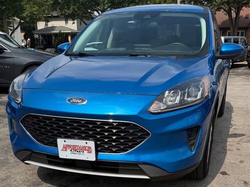Used 2021 Ford Escape SE w/ Cold Weather Package FWD image 5