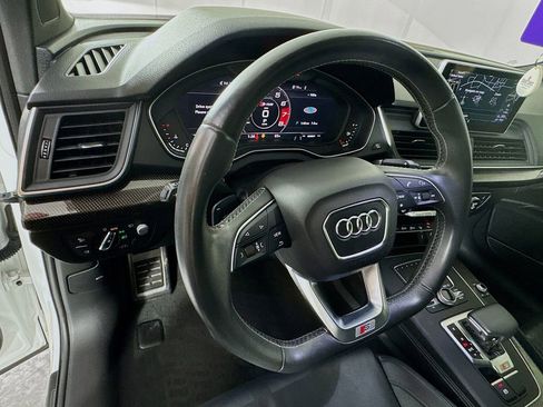 Used 2019 Audi SQ5 Prestige image 11