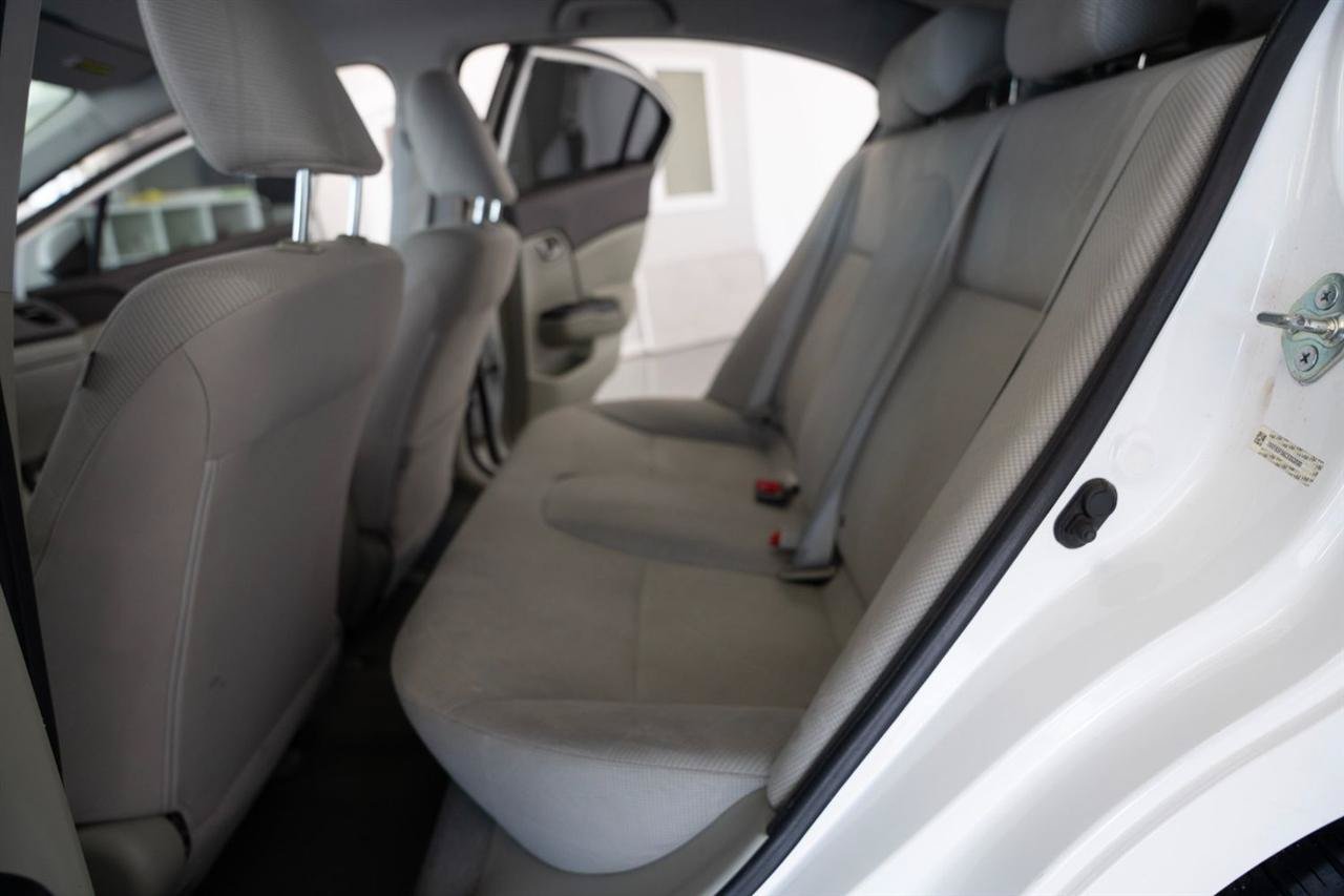Used 2012 Honda Civic Natural Gas image 17
