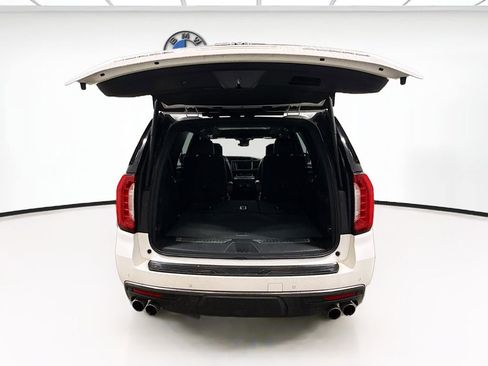 Used 2024 GMC Yukon Denali Ultimate AWD/4WD image 13