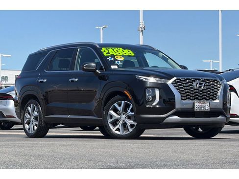Used 2020 Hyundai Palisade SEL FWD image 2