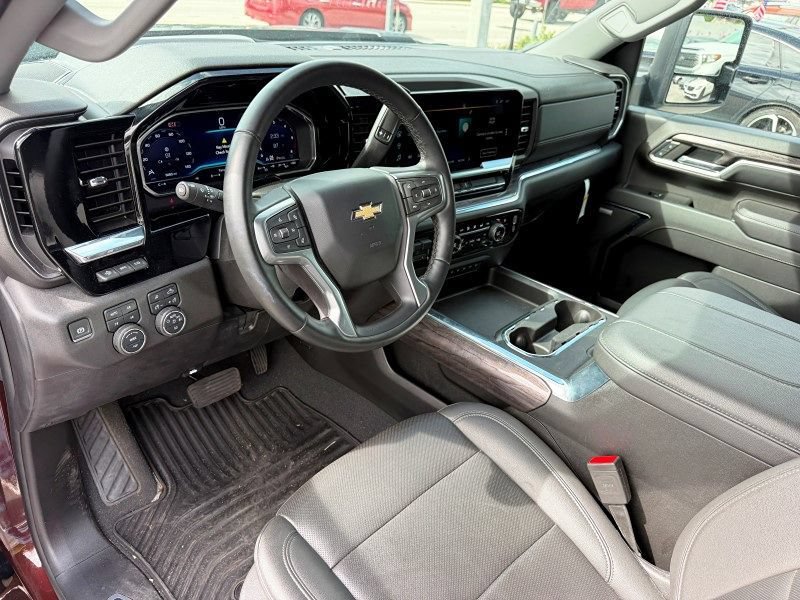 Used 2024 Chevrolet Silverado 3500 LTZ w/ LTZ Plus Package AWD/4WD image 11