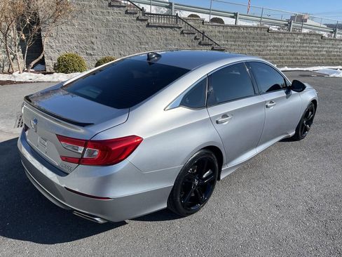 Used 2022 Honda Accord Sport image 10