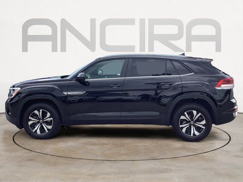 New 2026 Volkswagen Atlas Cross Sport SE FWD image 5