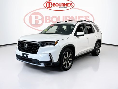 Used 2023 Honda Pilot Elite image 9