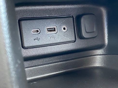 Used 2020 Chevrolet Equinox LT w/ Driver Convenience Package FWD image 17