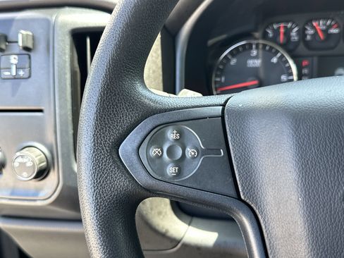 Used 2018 Chevrolet Silverado 1500 Custom w/ Custom Value Package RWD image 26