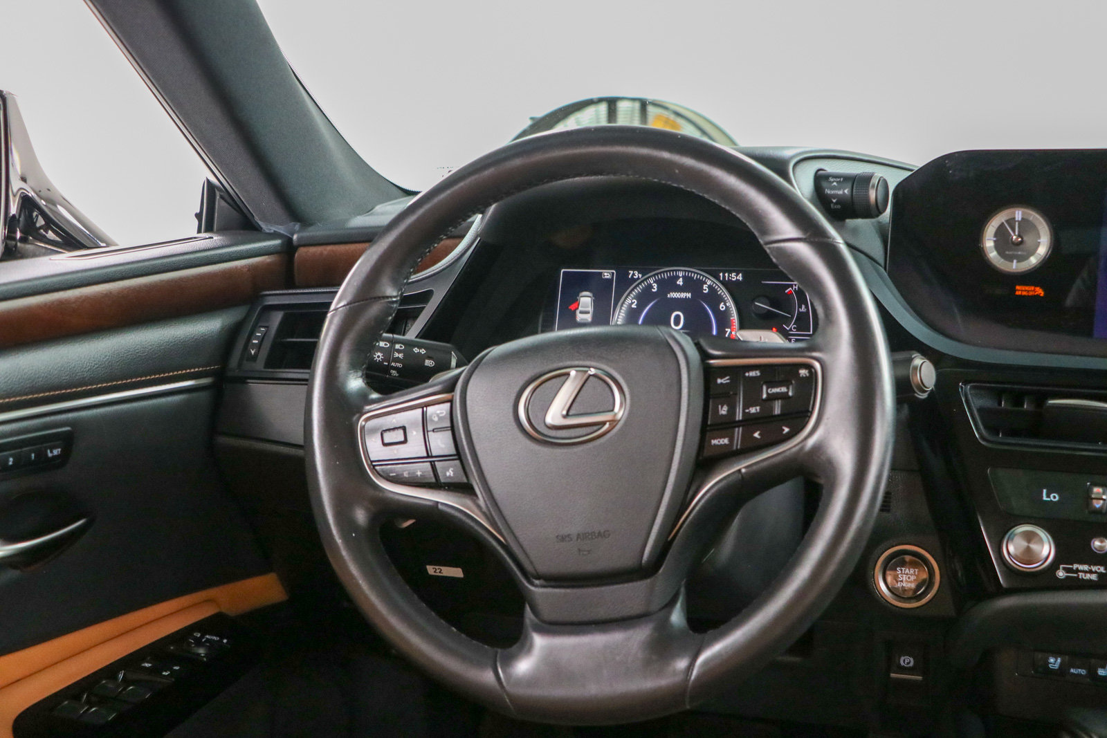 Used 2025 Lexus ES 350 w/ Premium Package FWD image 12