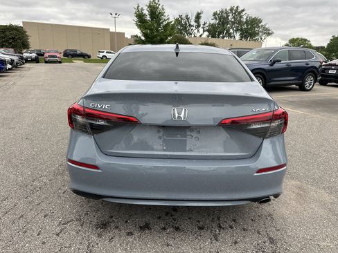 Used 2024 Honda Civic Sport image 9