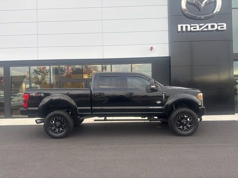 Used 2017 Ford F250 Lariat w/ Lariat Ultimate Package image 2