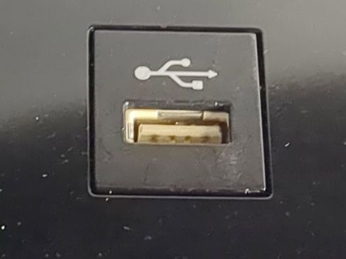 Used 2025 Toyota Sienna XLE image 27