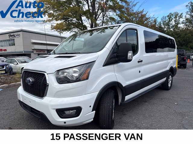 Used 2025 Ford Transit 350 XLT RWD image 3