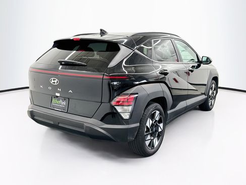 Used 2025 Hyundai Kona SEL FWD image 9