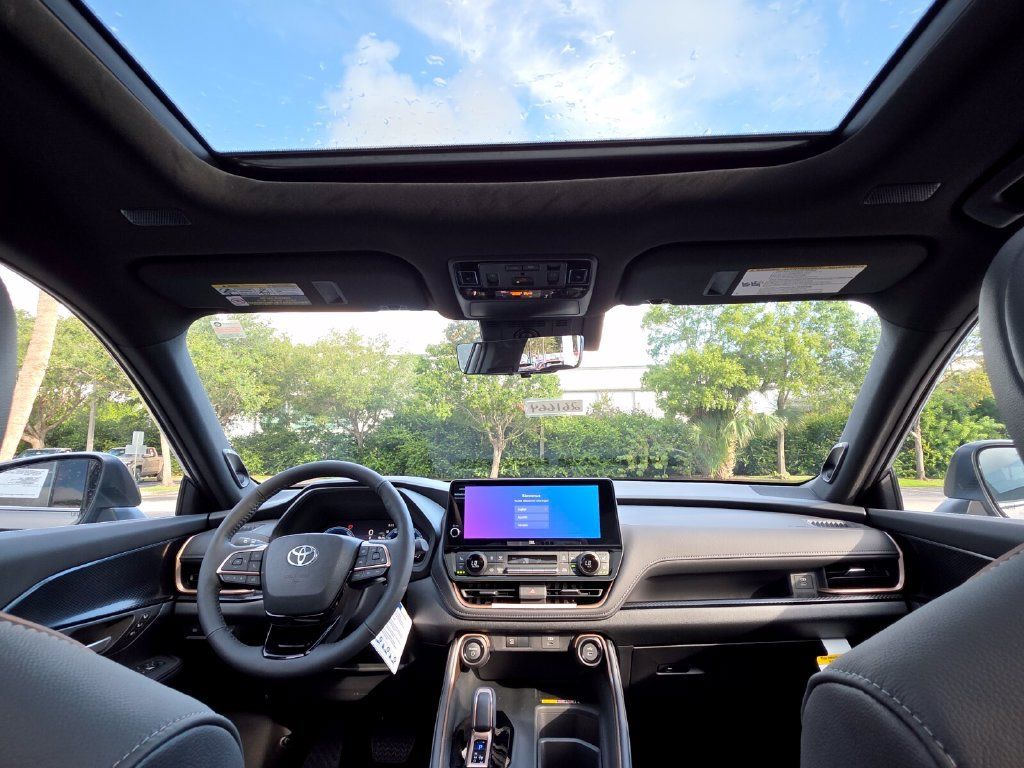 New 2026 Toyota Grand Highlander AWD Hybrid image 4