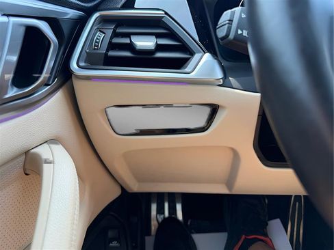 Used 2022 BMW M440i Coupe w/ Premium Package image 18