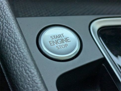 Used 2020 Volkswagen Jetta R-Line image 26