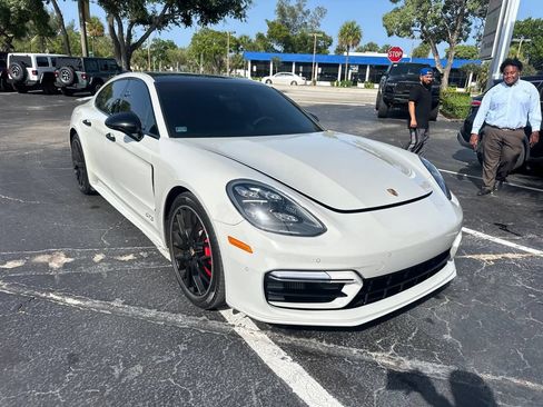 Used 2021 Porsche Panamera GTS AWD/4WD image 3