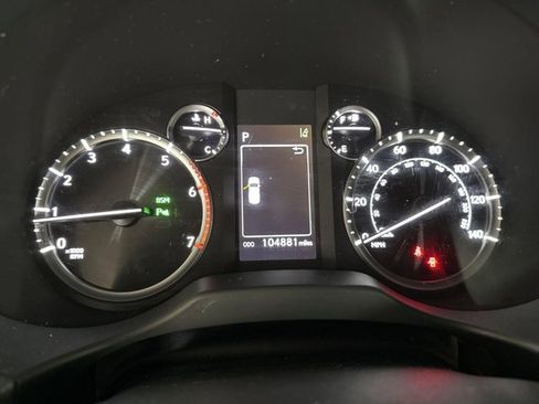 Used 2020 Lexus GX 460 Premium w/ Premium Package AWD/4WD image 17