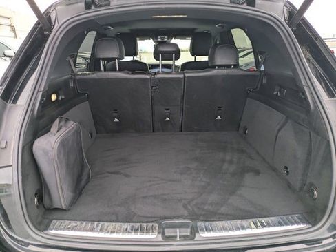 Used 2024 Mercedes-Benz GLE 450e 4MATIC image 11