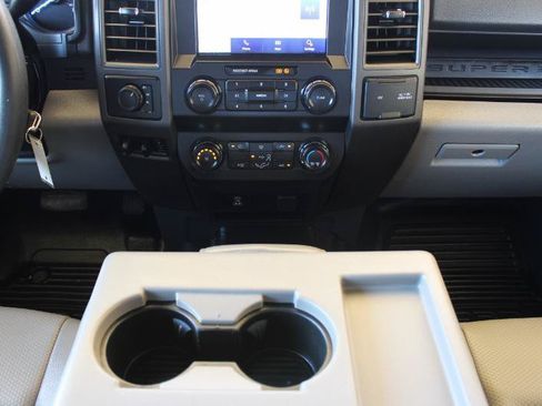 Used 2022 Ford F250 XL w/ Power Equipment Group AWD/4WD image 37