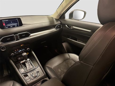 Used 2020 MAZDA CX-5 Touring image 21