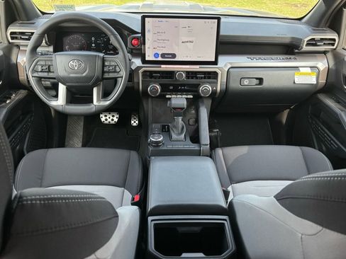 Used 2026 Toyota Tacoma TRD Sport image 7