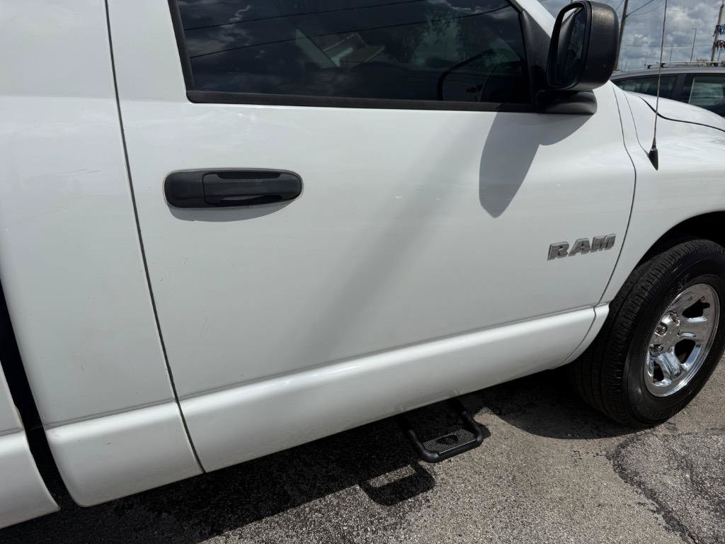 Used 2008 Dodge Ram 1500 Truck ST RWD image 4
