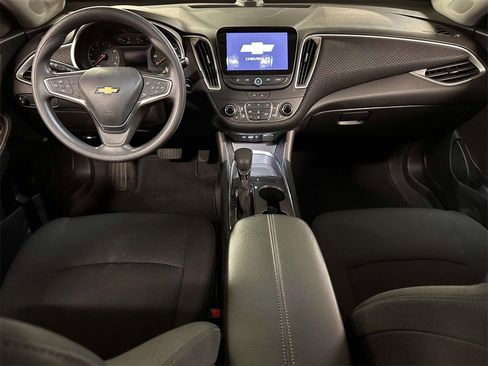 Used 2022 Chevrolet Malibu LT image 17