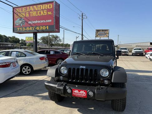 Used 2016 Jeep Wrangler Unlimited Sport w/ Quick Order Package 24S AWD/4WD image 1